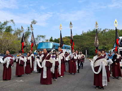 迎請䕶法旗回寺與嚴淨志工聖職報名